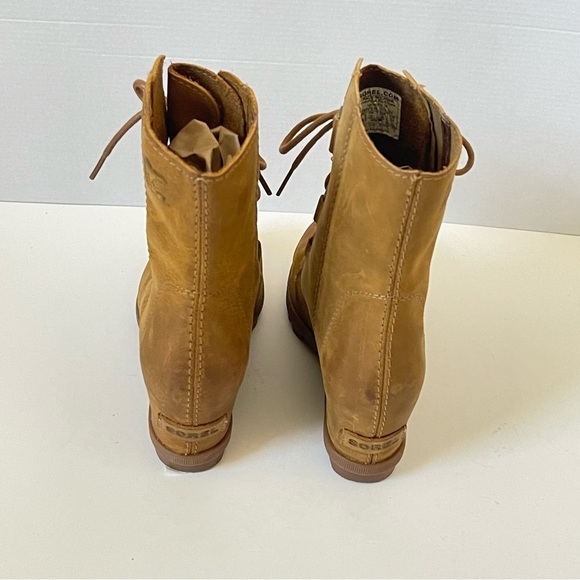 Sorel Joan Of Arctic Wedge Boots Lace Up Leather Camel Neutral Color Size 7 - Picture 5 of 15